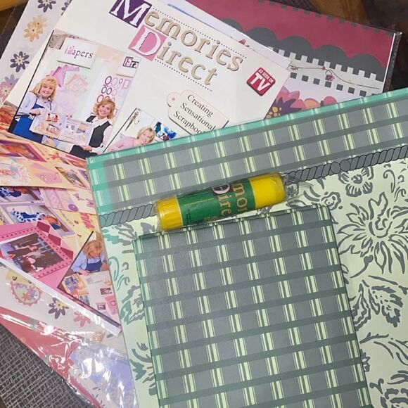 Memories Direct Scrapbook set lot as seen on tv new - Picture 2 of 14
